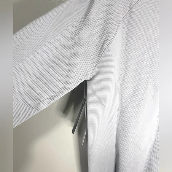 NWT Athleta Flurry Seamless Crewneck Top Gray Size XL - Picture 3 of 5